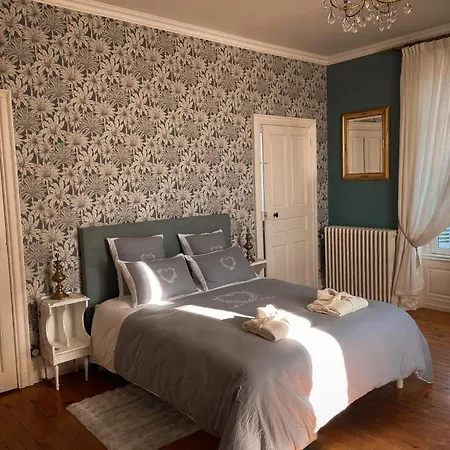 Frühstückspension Elegance - Chateau Maranne Parthenay