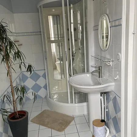 Elegance - Chateau Maranne